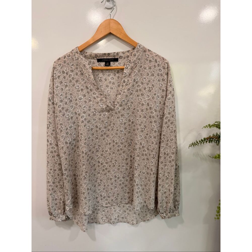 Cynthia Steffe Floral Chiffon Blouse‎ Taupe L